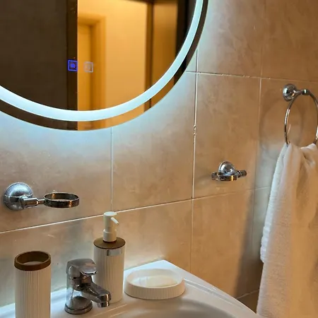 Hestior Floor Apartment, Downtown & Mountain View Tirana