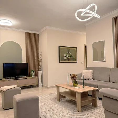 Hestior Floor Apartment, Downtown & Mountain View